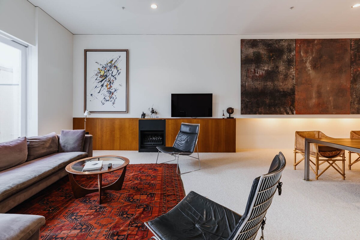 Erfolgreiche Airbnb-Immobilie: Architect's Warehouse Apartment on Mouat Fremantle in Fremantle