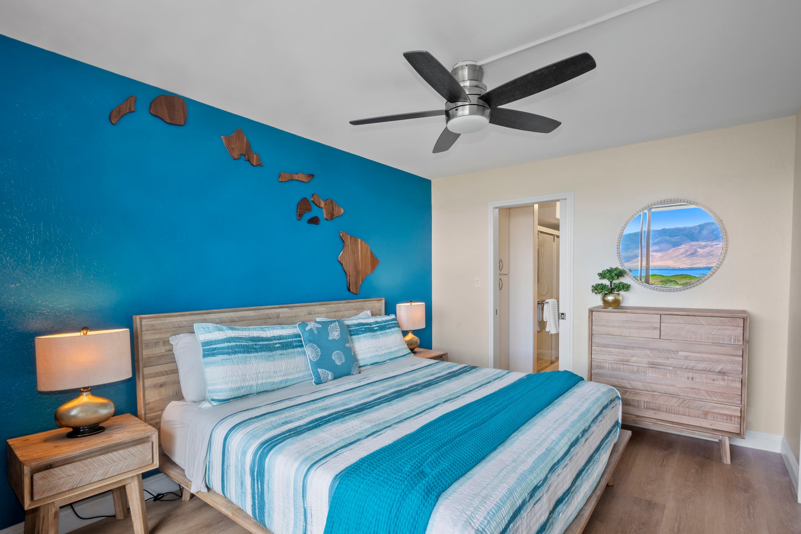 Condo in Kihei · ★4.8 · 2 bedrooms · 3 beds · 2 baths - Image 14