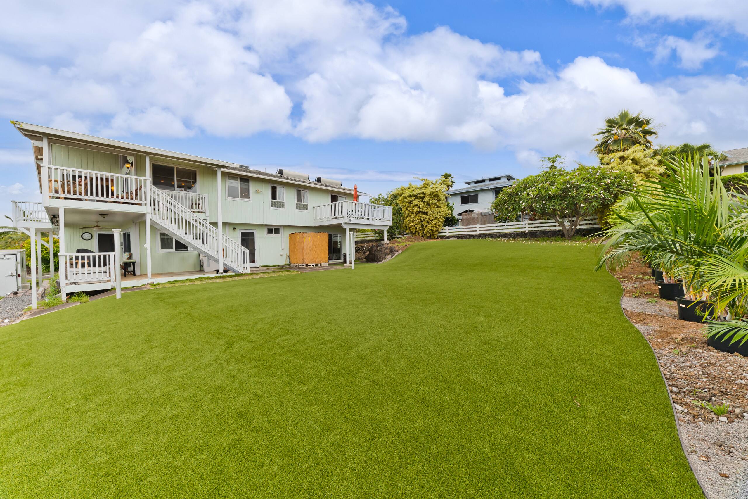 Home in Kailua-Kona · ★4.93 · 5 bedrooms · 8 beds · 3 shared baths - Image 47