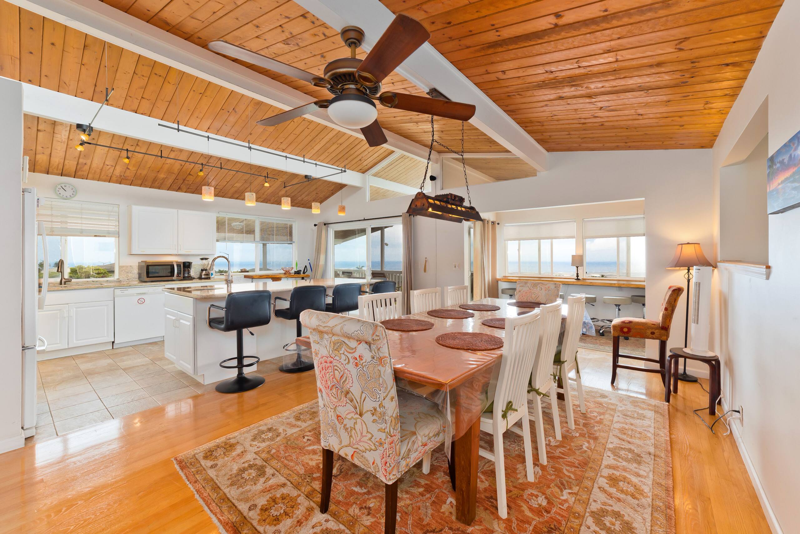 Home in Kailua-Kona · ★4.93 · 5 bedrooms · 8 beds · 3 shared baths - Image 22