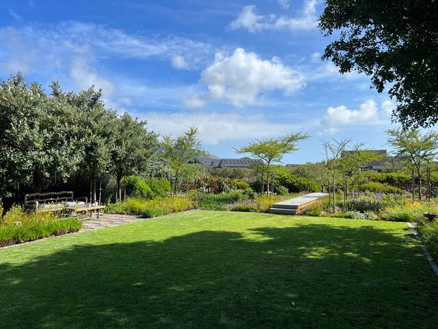 Modern 3 bed house in eco estate in Noordhoek gallery image 4
