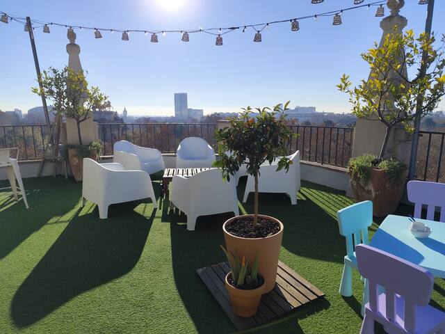 LOST GARDEN XL – Strategic location, Top views gallery image 2