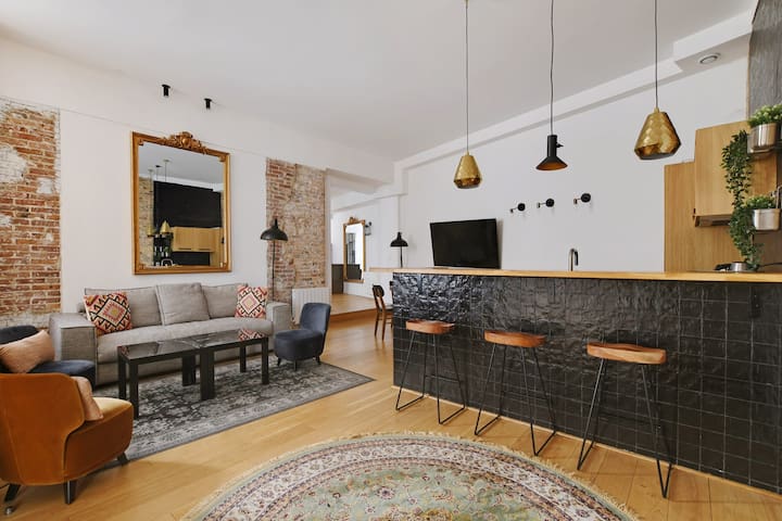 Pick A Flat managed Airbnb listing 1