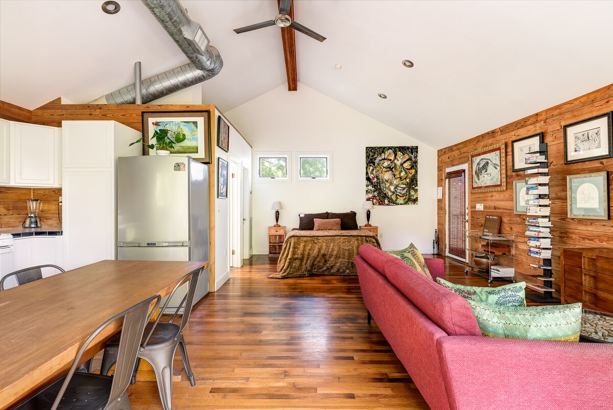 Treehouse - Walk to South Congress & Downtown ATX