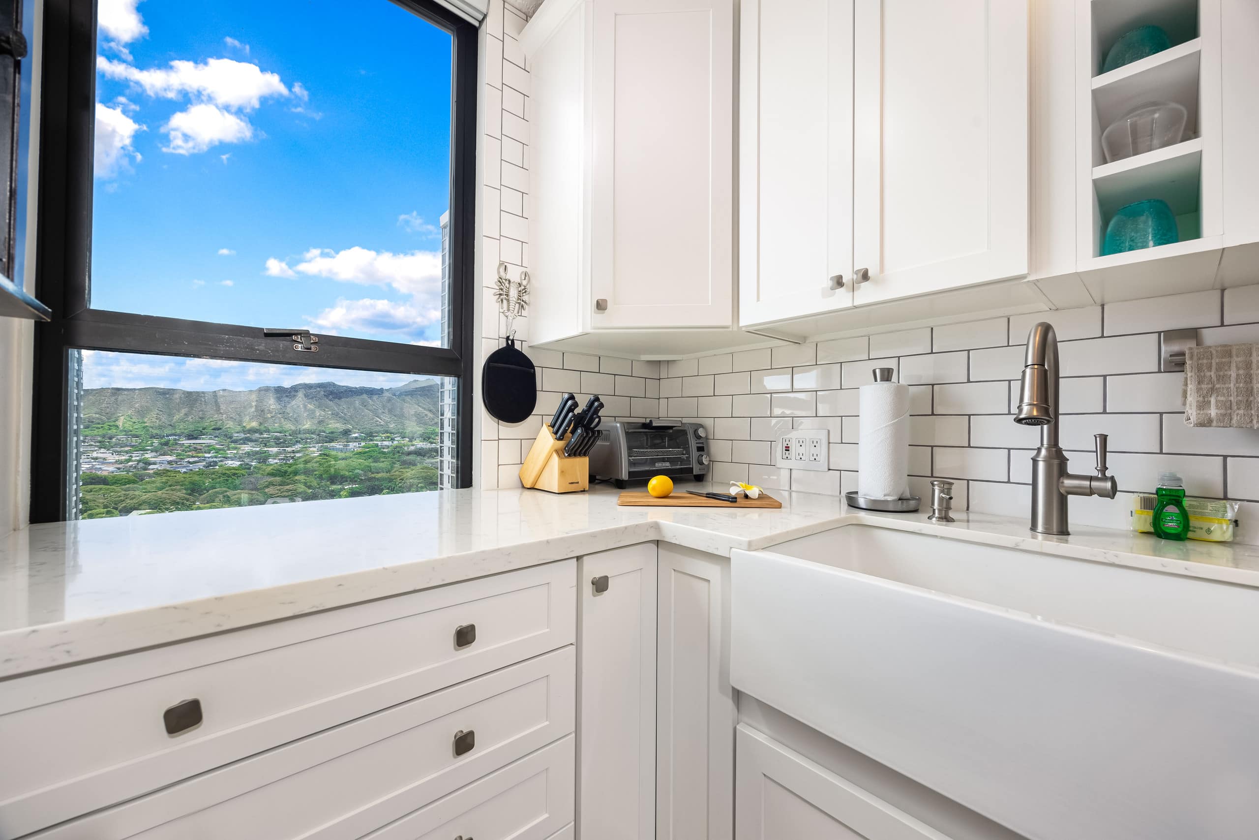 Condo in Honolulu · ★4.95 · 1 bedroom · 1 bed · 1 private bath - Image 24
