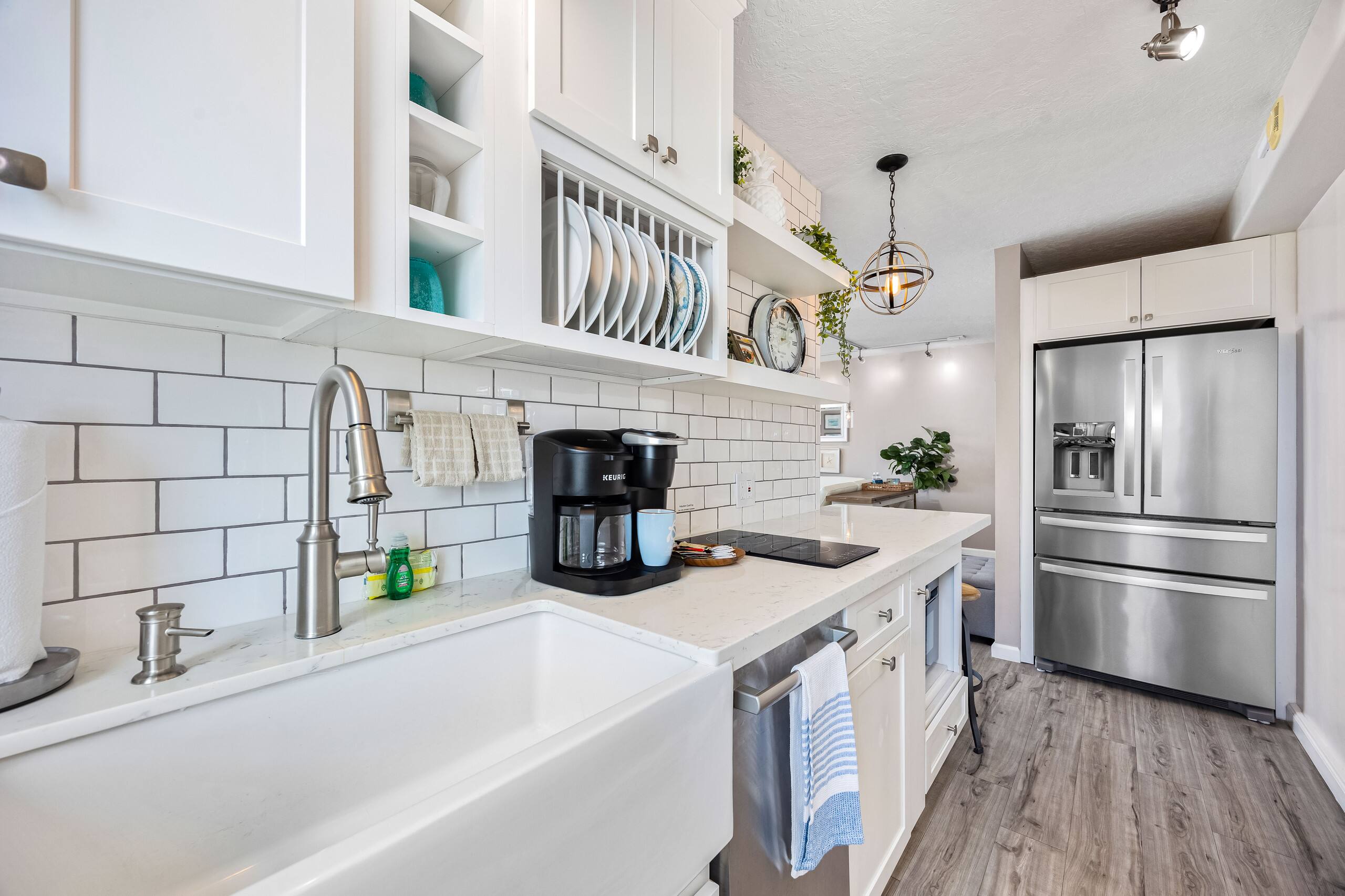 Condo in Honolulu · ★4.95 · 1 bedroom · 1 bed · 1 private bath - Image 19