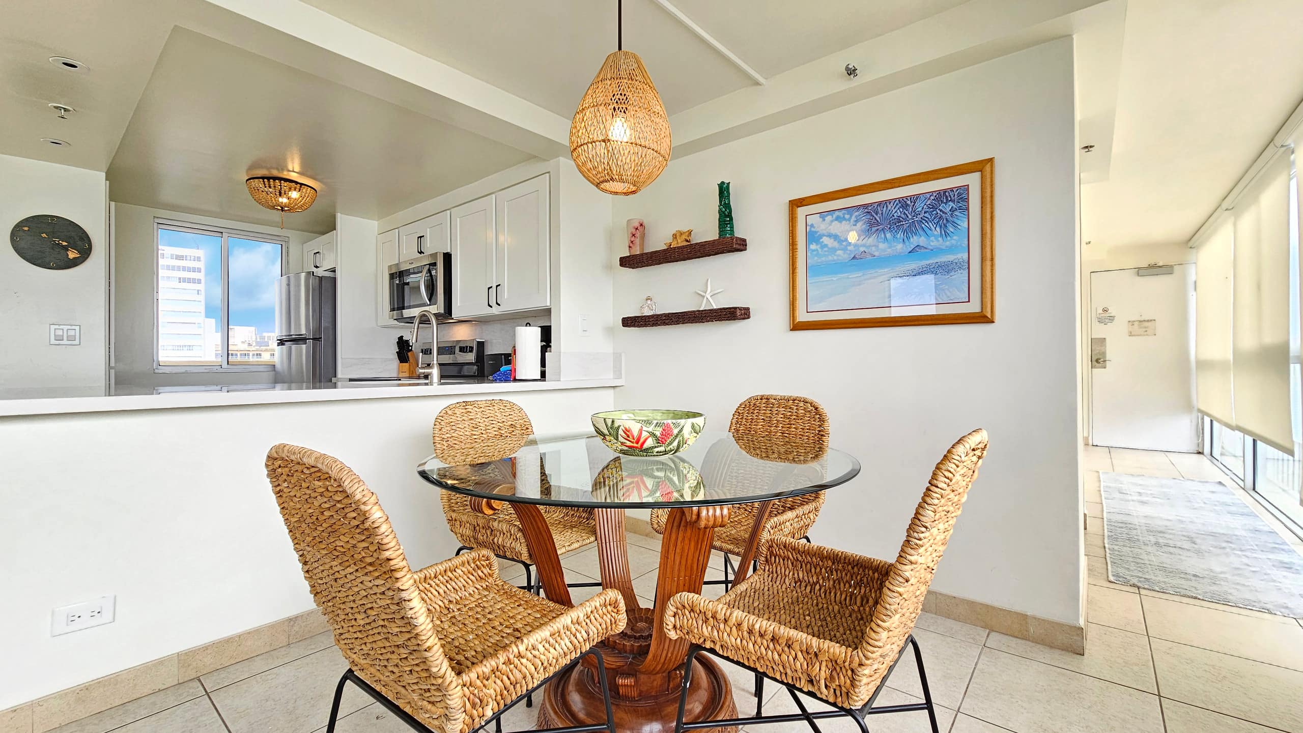 DHBH 1101 A loved Gold Coast Condo - Image 15