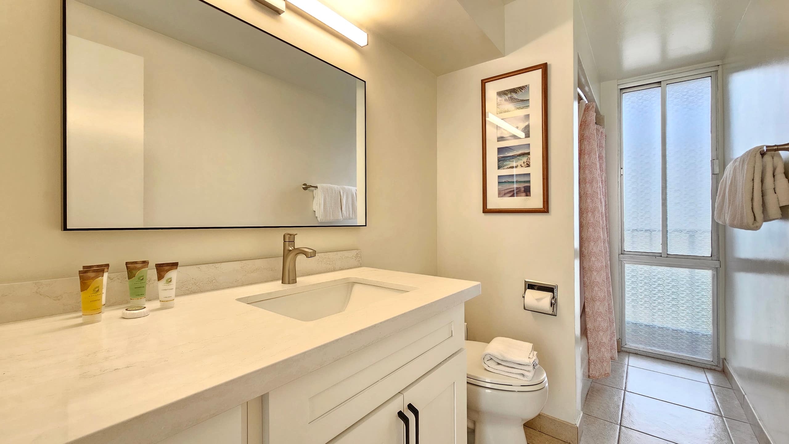 DHBH 1101 A loved Gold Coast Condo - Image 20