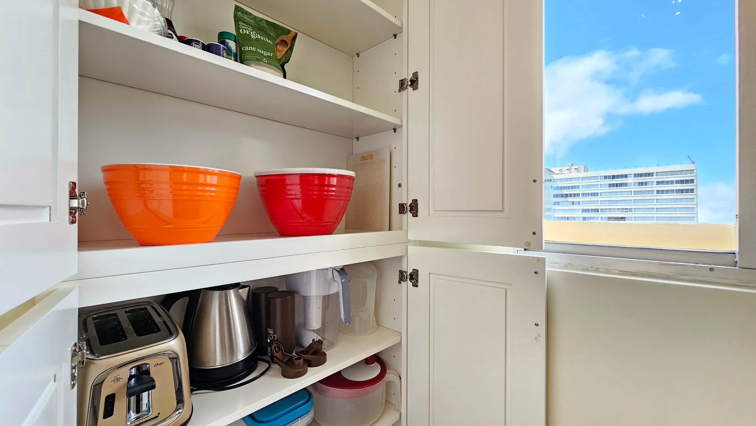DHBH 1101 A loved Gold Coast Condo - Image 9