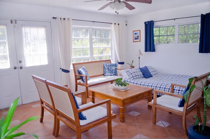 غرفة النوم 3 مجهزة بفوتون مريح وخفيفة ومتجددة الهواء.