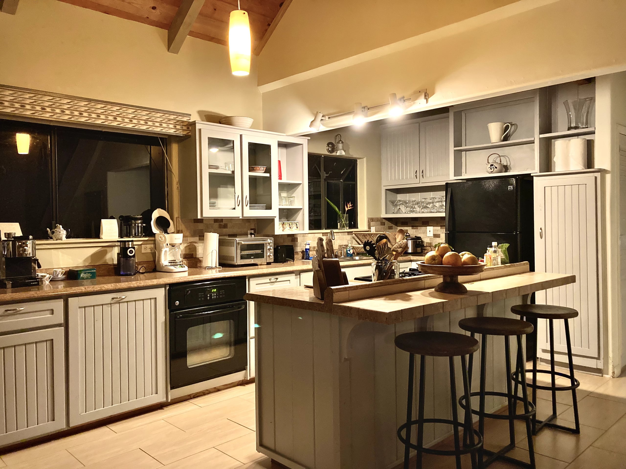 Home in Keaau · ★4.96 · 2 bedrooms · 3 beds · 1 private bath - Image 12