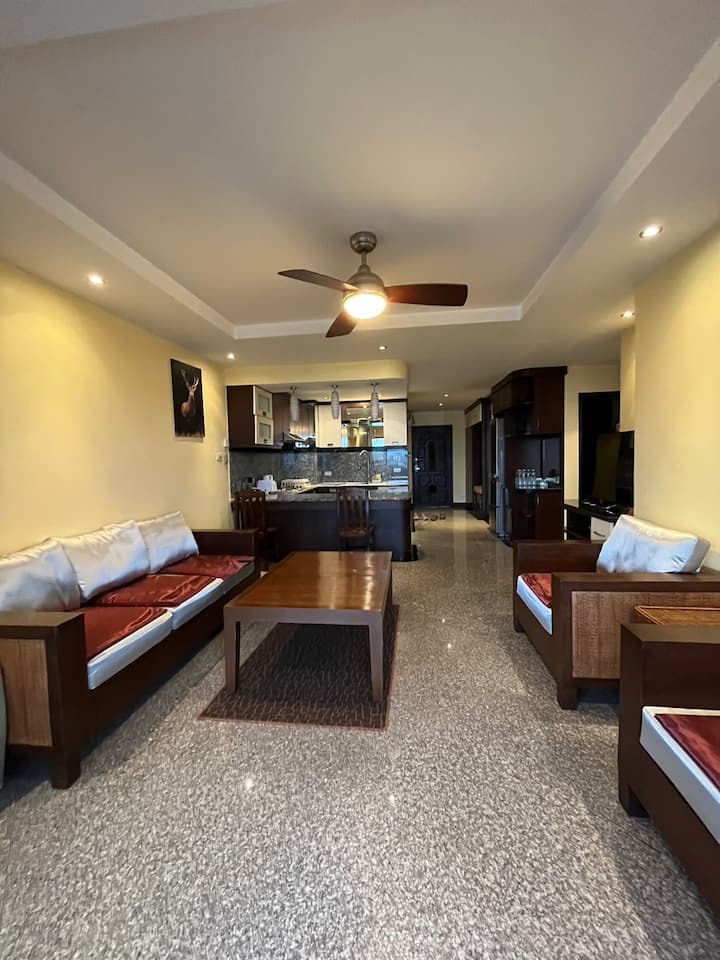 Comfy 2br2b 90 Sqm. @ Nimman Free Airport Pickup - Chiang Mai