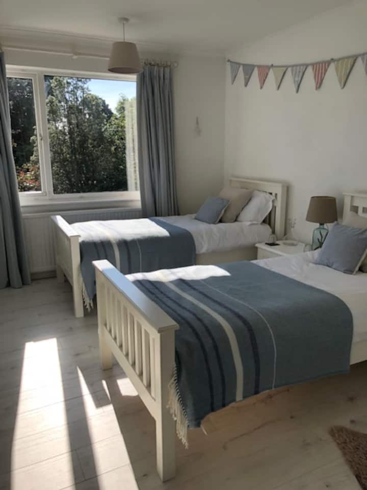 غرفة النوم 2