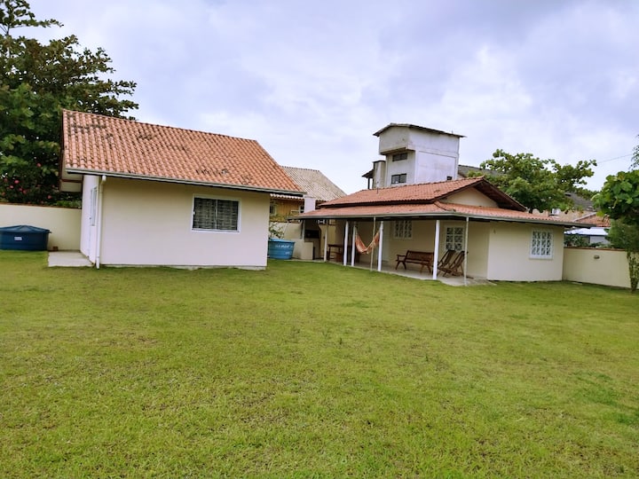 Casa Térrea Em Mariscal/bombinhas - 5 A 8 Pessoas - Bombinhas