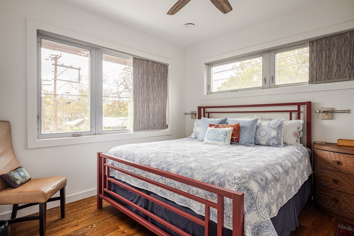 Spacious home in quiet, central neighborhood