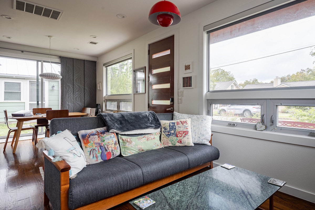 Spacious home in quiet, central neighborhood