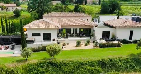 Chateau Juliette Winery Villa 4* Provence