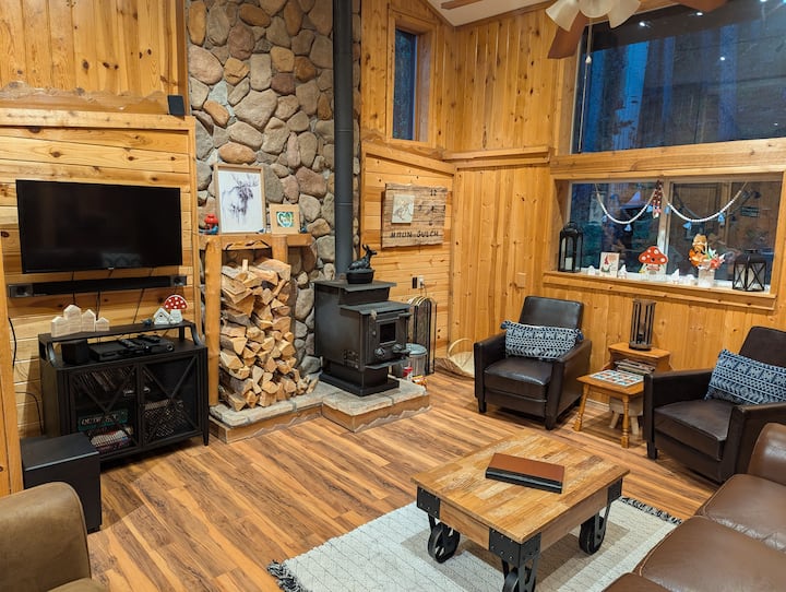 Rivendell Cabin: A Private Colorado Cabin Escape - Nederland, CO