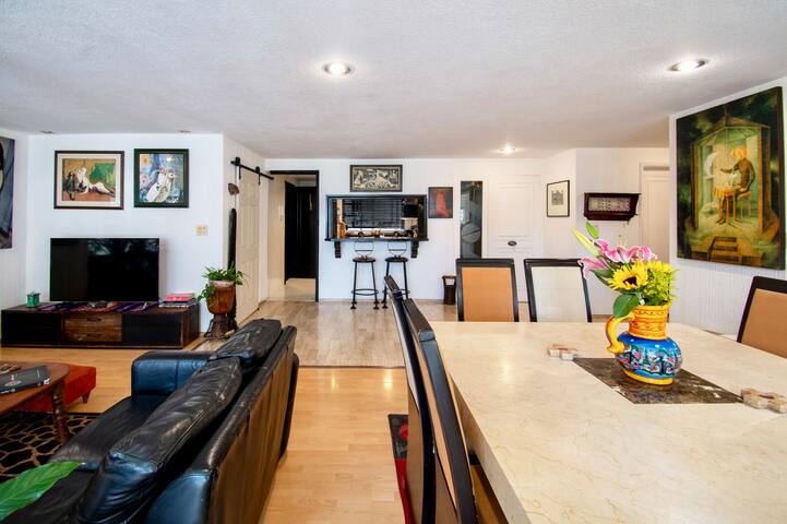 !NEW! Eclectic Jungle Amazing Depto Top Polanco gallery image 4