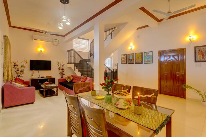 Dining area image 1