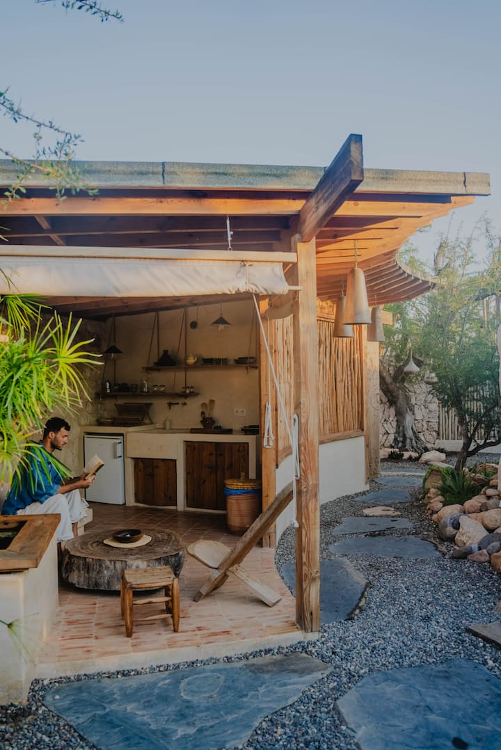 Moonlight Yurt W/air Con, Garden & Stone Bathroom - Sidi Kaouki