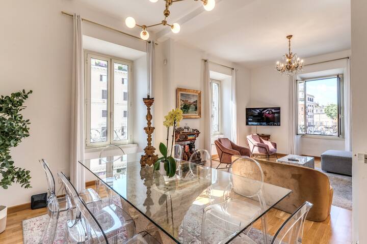 Luxury apt with Roman Ruins View /6 AC/Elevator gallery image 2