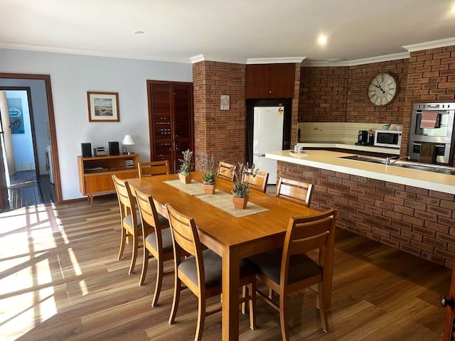 Five minute stroll to the beach