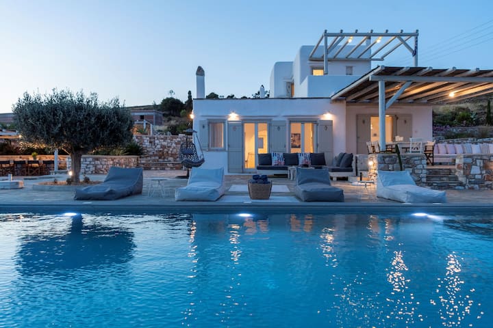 Villa Louka In Golden Beach Paros - Paros