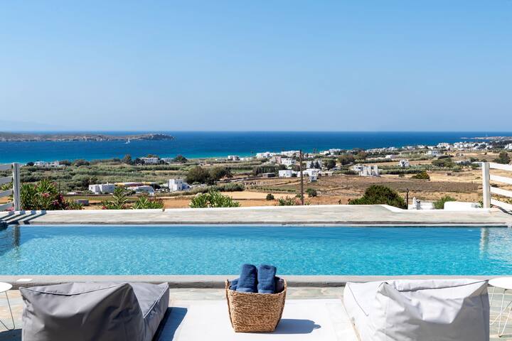 Villa Louka in Golden Beach Paros gallery image 2