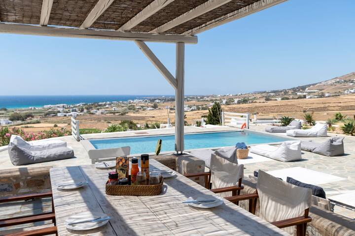 Villa Louka in Golden Beach Paros gallery image 3