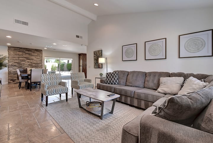 Luxury Scottsdale Home With Resort Style Backyard - スコッツデール, AZ