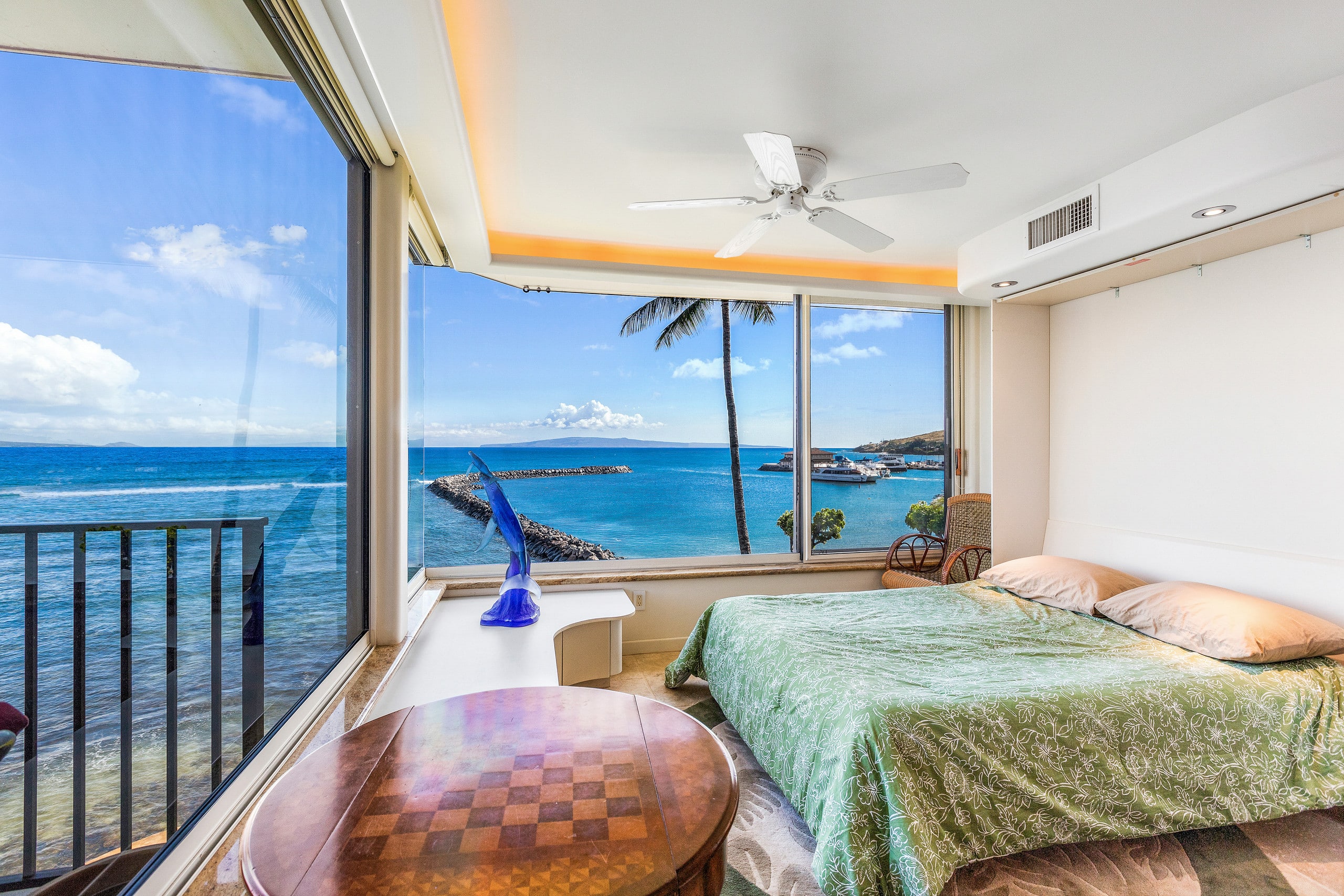 Condo in Wailuku · ★4.96 · 2 bedrooms · 2 beds · 2 baths - Image 3