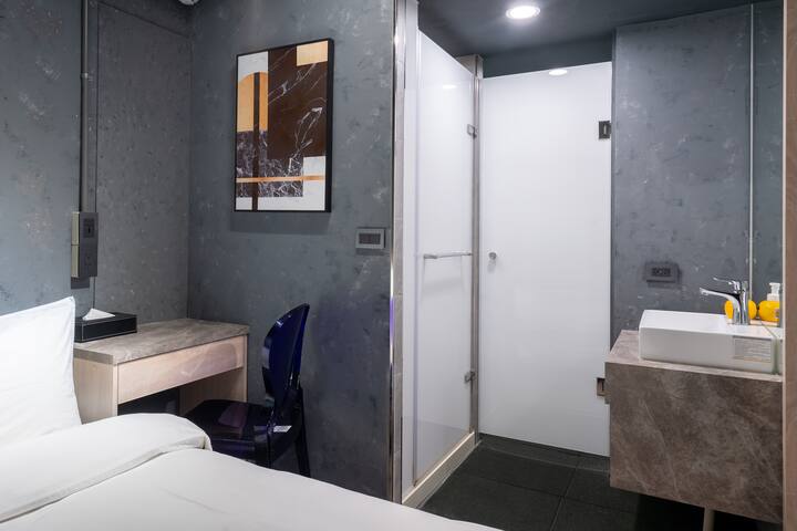 西門町步行1min/彈性退房(請提出申請)/4間獨立衛浴/6~16人團體 gallery image 5