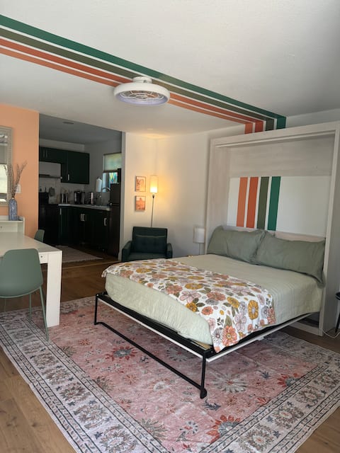 Popular Airbnb listing: Private House-Mins to Top Dallas Eats + Hotspots in Buckner Terrace