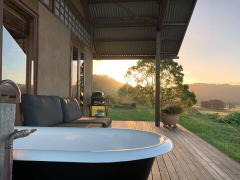 Skyfarm Hemp Villa *VIEWS* of Byron Hinterland