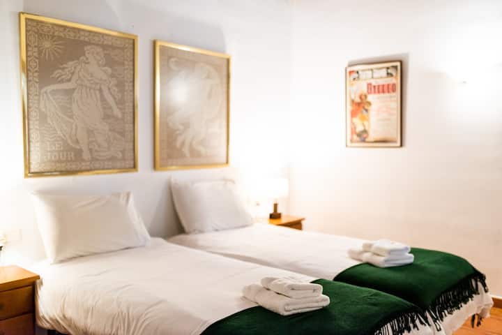 غرفة النوم 2