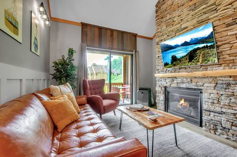 Renovated Ski In Out Condo, King Bed, Patio, Grill