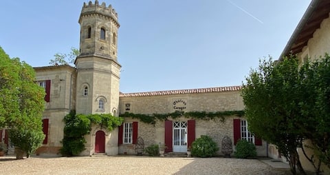 Laroque Dubos Castle