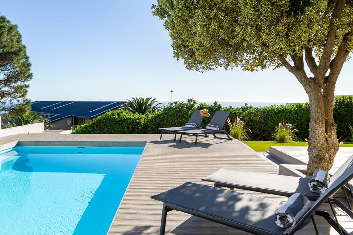 Luxury Home – Ocean, Sunset & Mountain Views gallery image 5