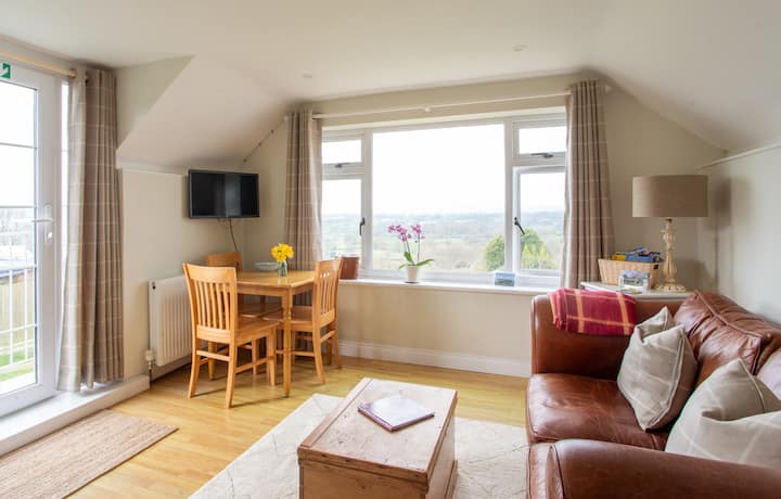 Rural Apartment Nr Bridport Dorset, Jurassic Coast - Burton Bradstock