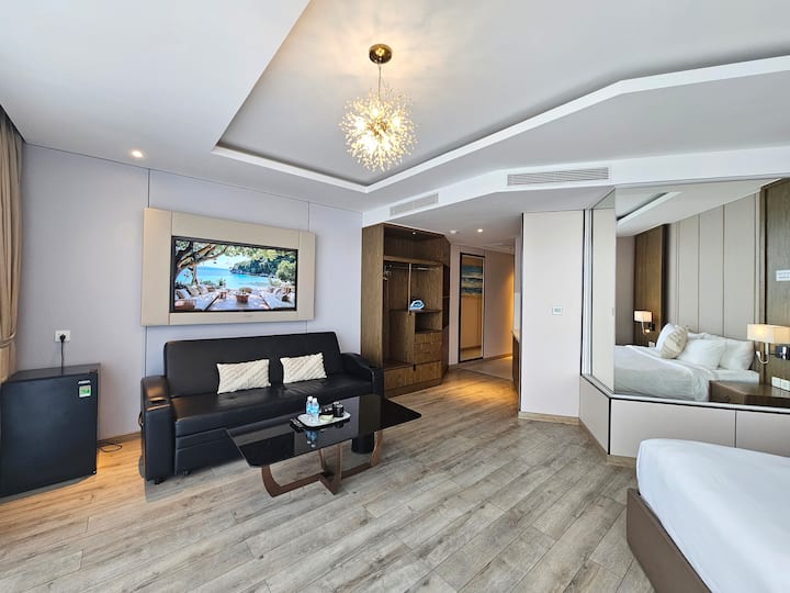 Vip - Crystali Executive Ocean View Room & Bathtub - Vietnam