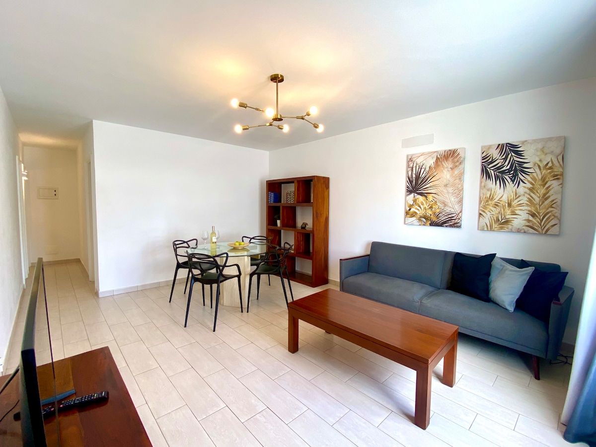 Sehemu ya kulia chakula na ukumbi