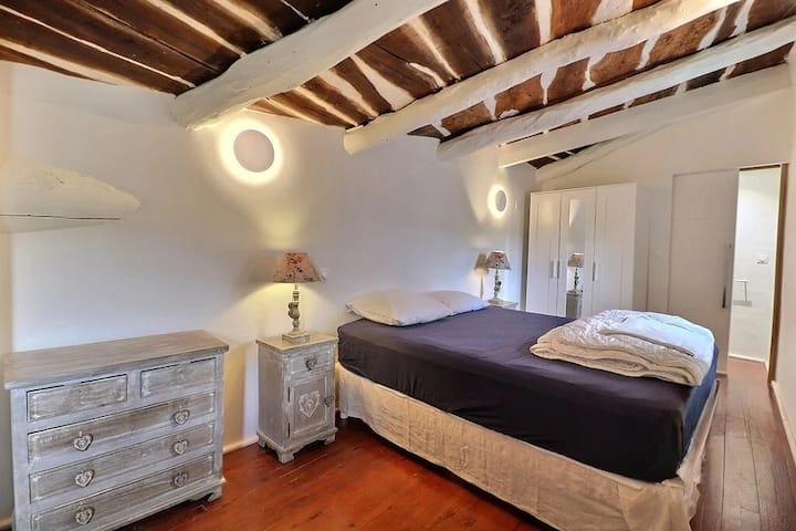 غرفة النوم 6