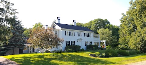 Historic Maine Farmhouse - The Harding Farm