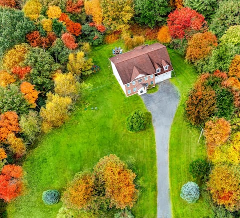 *Kids & Families! 5BR Hot Tub-Fire Pit-Huge Yard*
