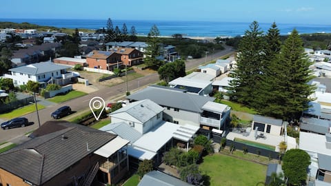Suzie Q - Spacious home 150m to beach