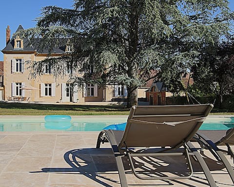 Le Manoir d'Isly 18th century – Swimming pool – 18/20 people