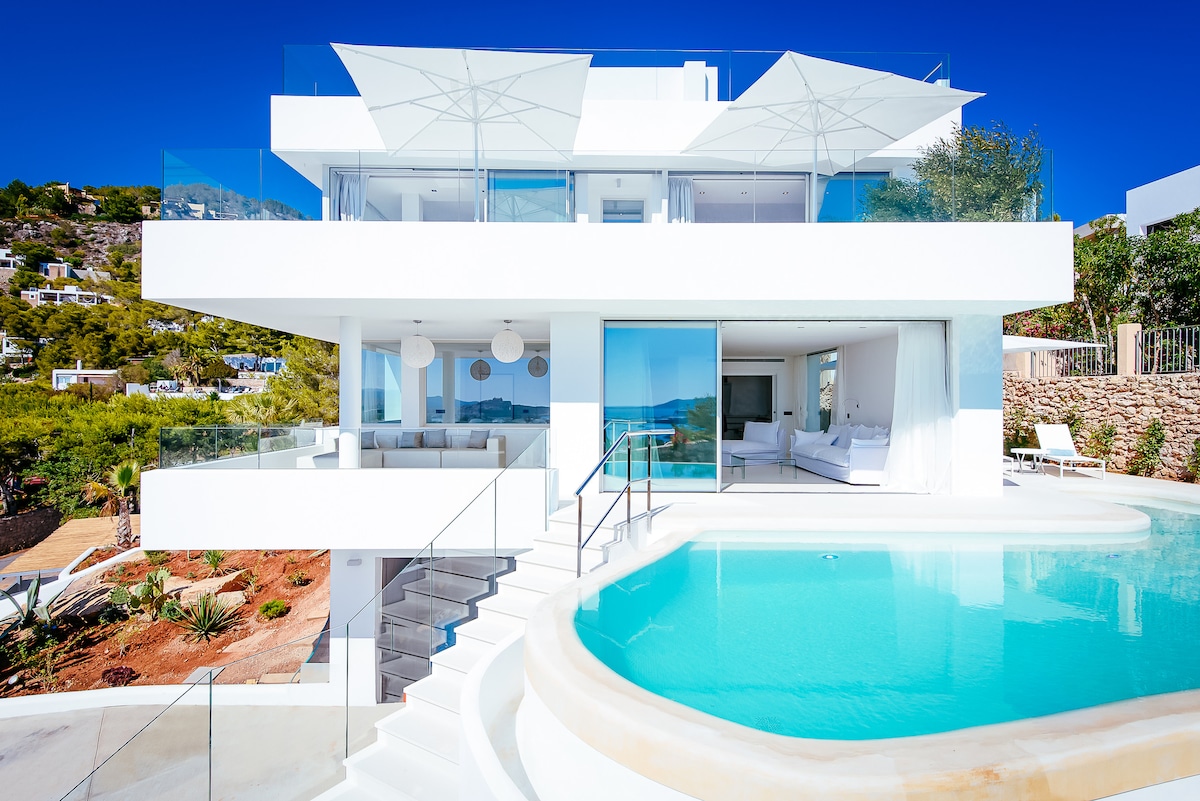 Ultra-Modern Luxury Villa with Rooftop & Sea View - Villas for