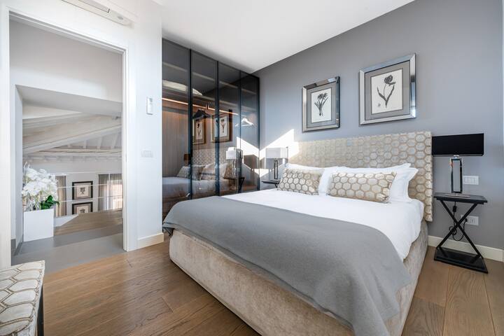 LUX & Design Loft/Apt with PanoramicTerrace gallery image 4