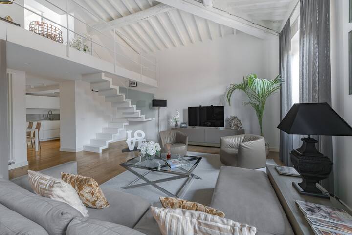 LUX & Design Loft/Apt with PanoramicTerrace gallery image 2